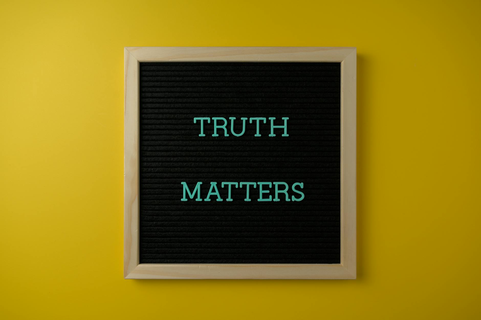 A chart showing the importance of honesty and integrity in effective argumentation. — ethics in debating