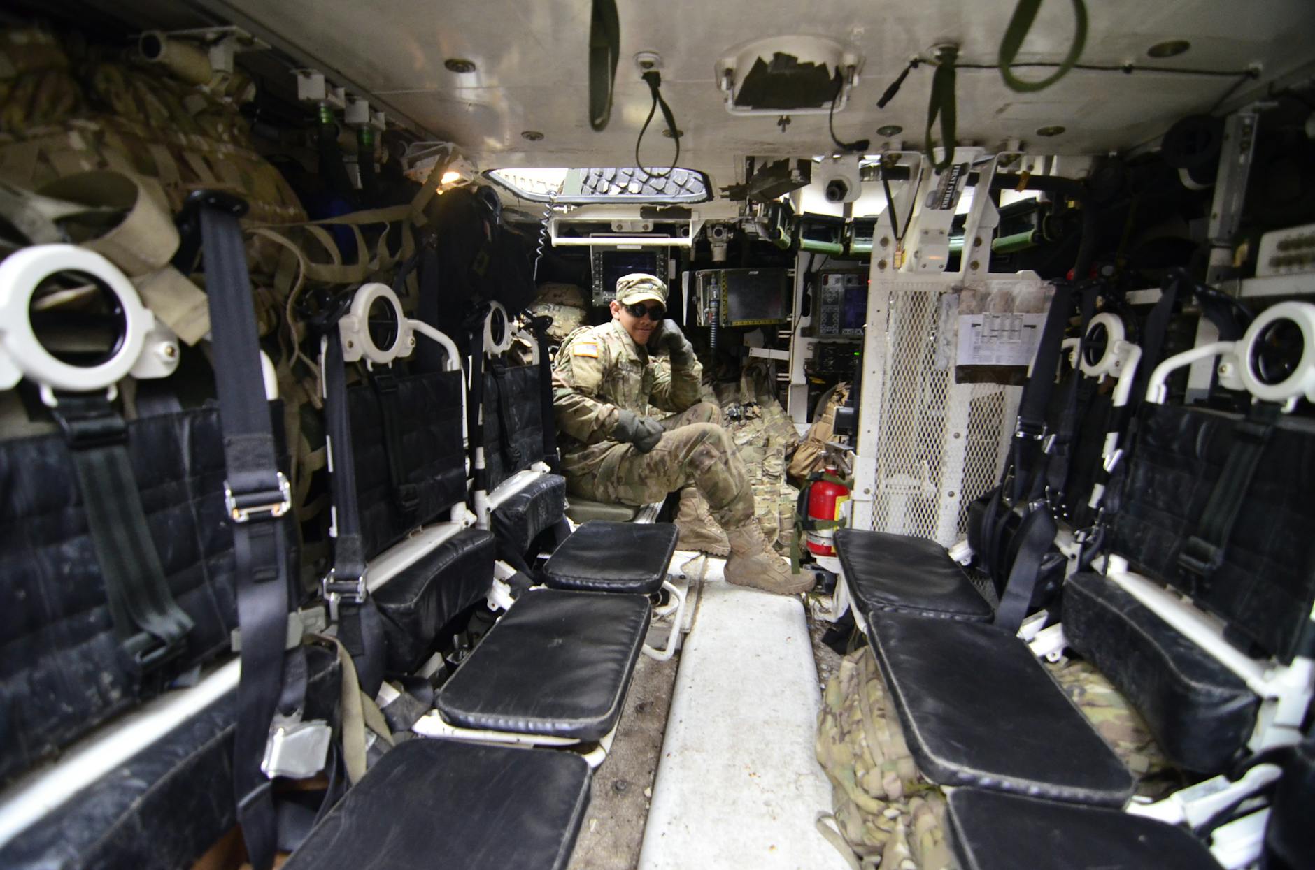 A comparison chart showing US and Iran military capabilities, including personnel and equipment. — us iran military comp…