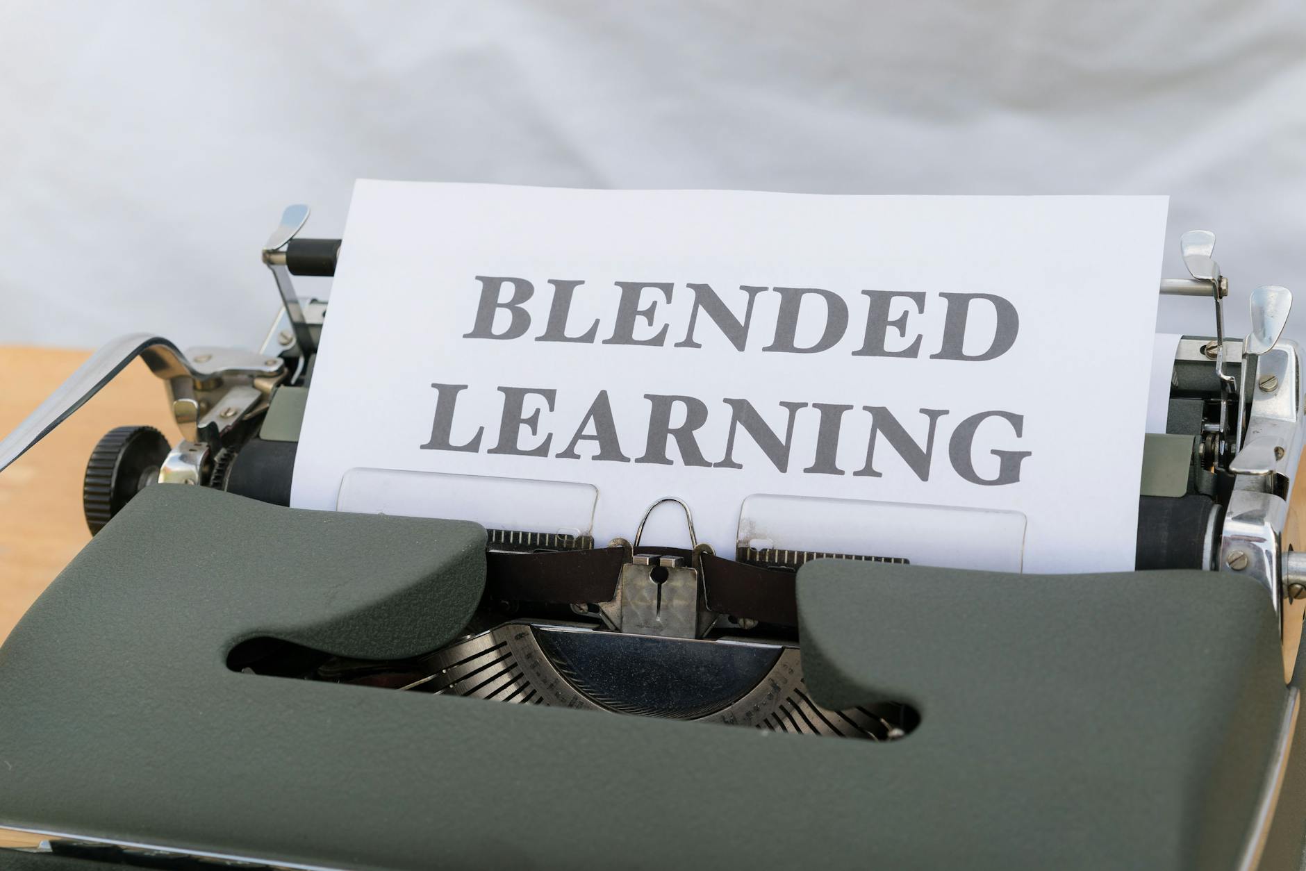 A visual representation of hybrid learning models integrating digital tools in traditional education.