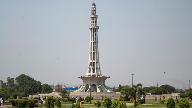 Pakistan Neutrality Debate: Should Pakistan Choose Sides?