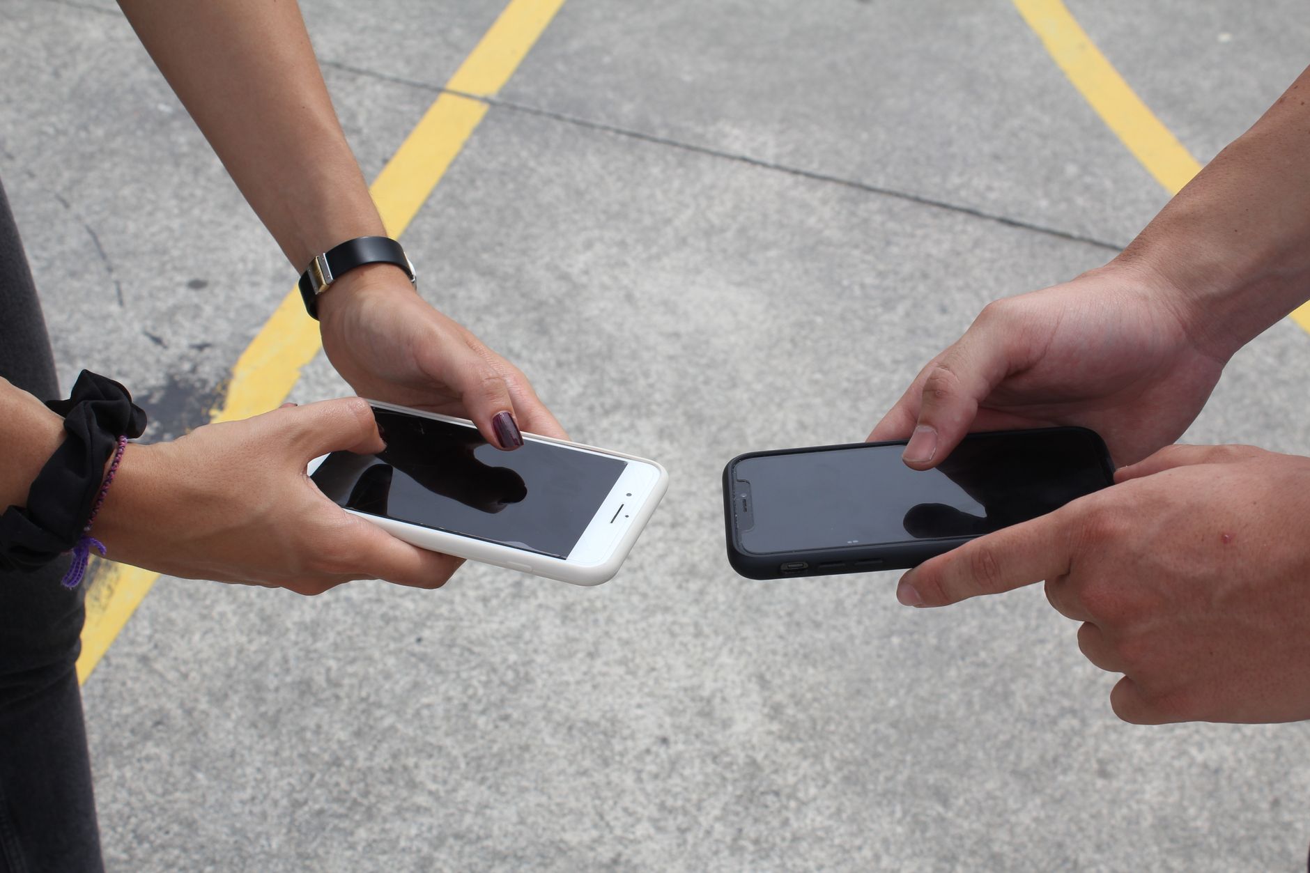 A graphic comparing productivity levels before and after the introduction of smartphones — technology laziness debate