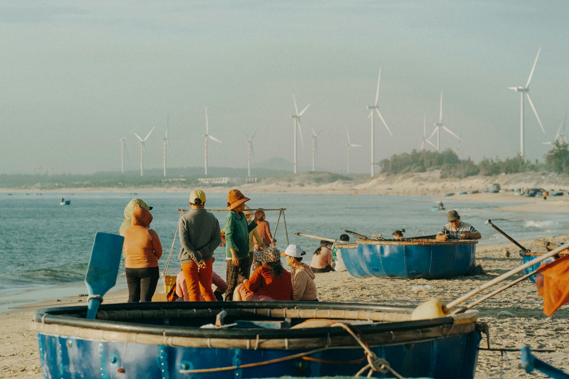 A visual representation of key stakeholders in the renewable energy debates, including government, businesses, and environmental groups.