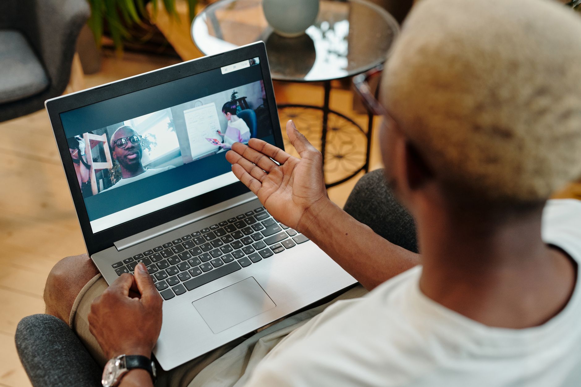 An image of a virtual debate taking place, highlighting the use of video conferencing technology. — technology in debating
