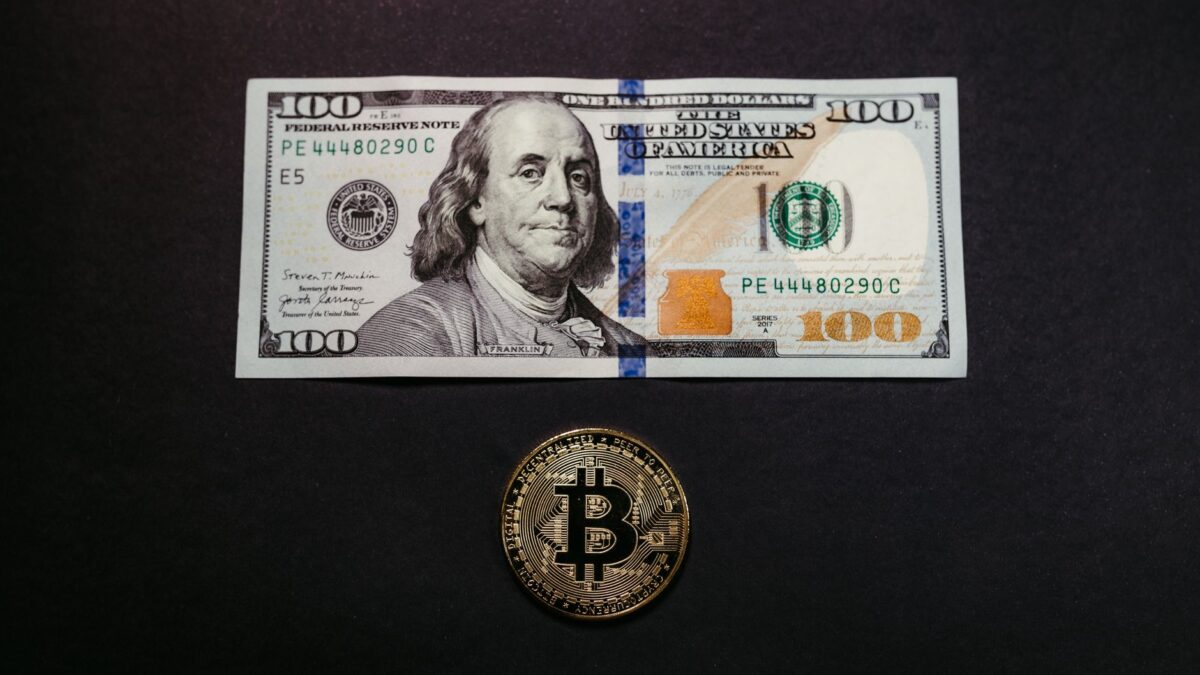 Cryptocurrency vs Banking: A New Era in Finance?