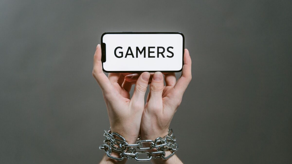Should Children Under 16 Be Banned From Social Media?