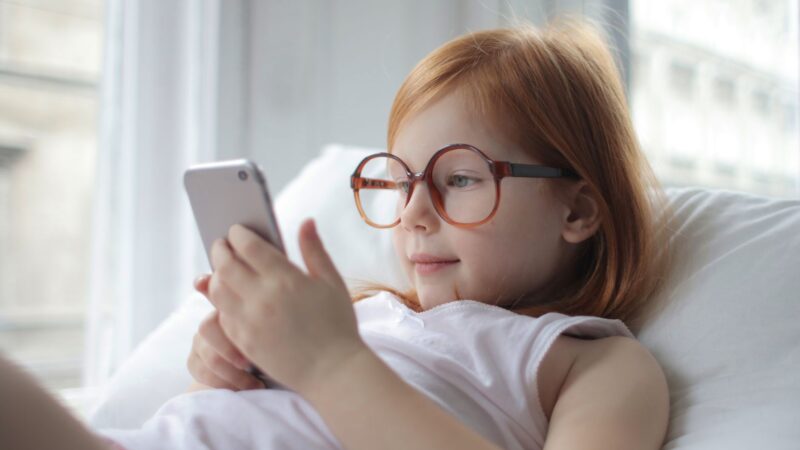 The Kids Smartphone Debate: Should They Have One?