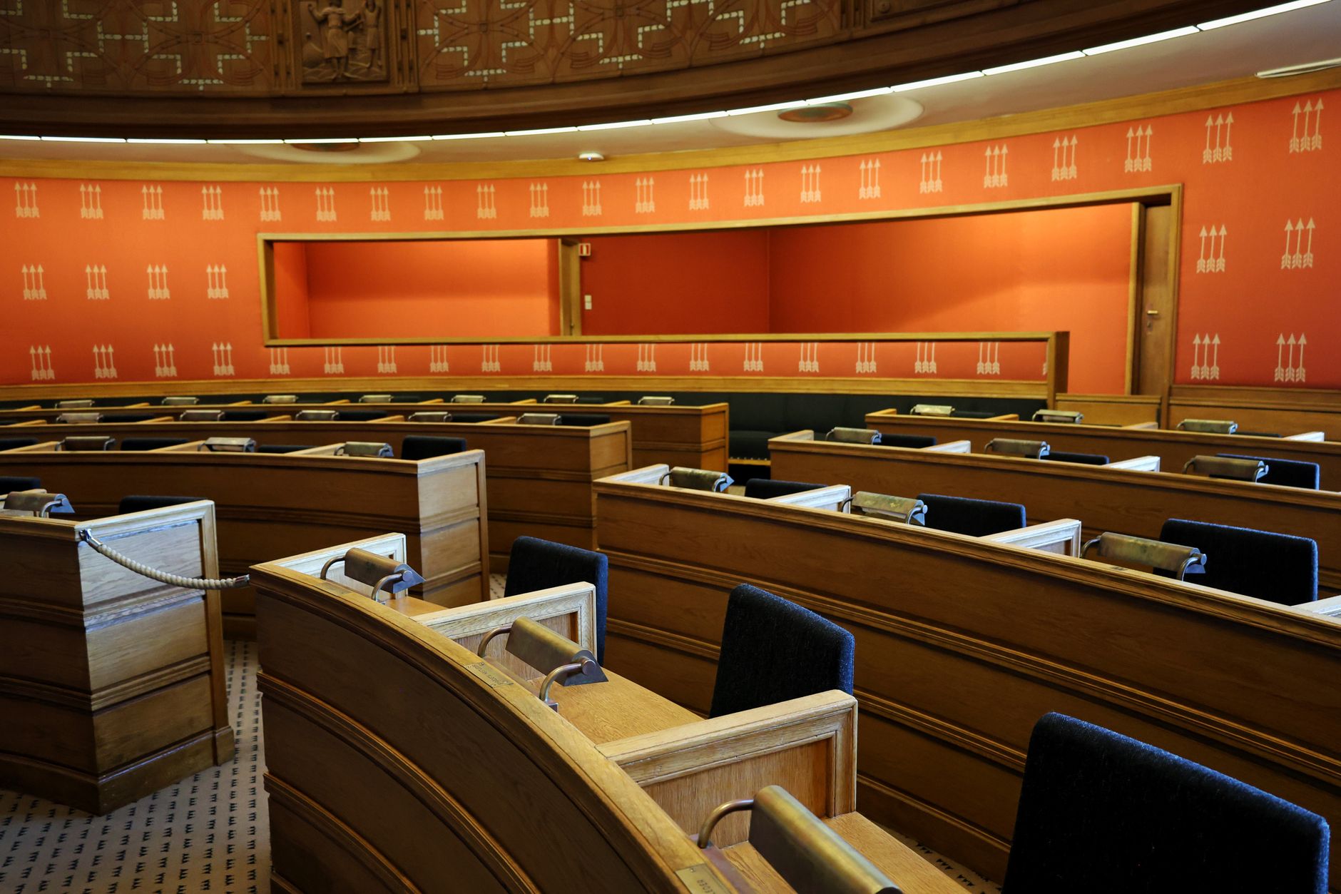 A close-up of a debate club meeting setup, showcasing materials and seating. — debate club guide