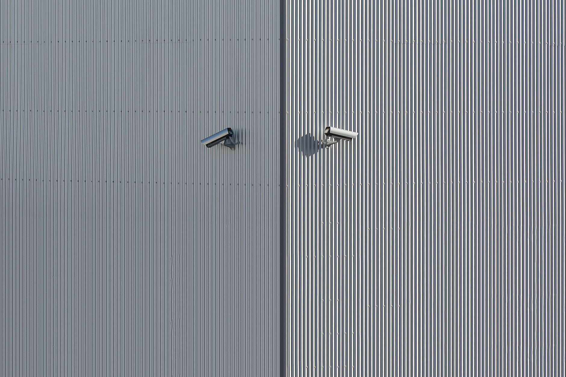 A diagram showing the balance between privacy and security in technology — privacy vs security