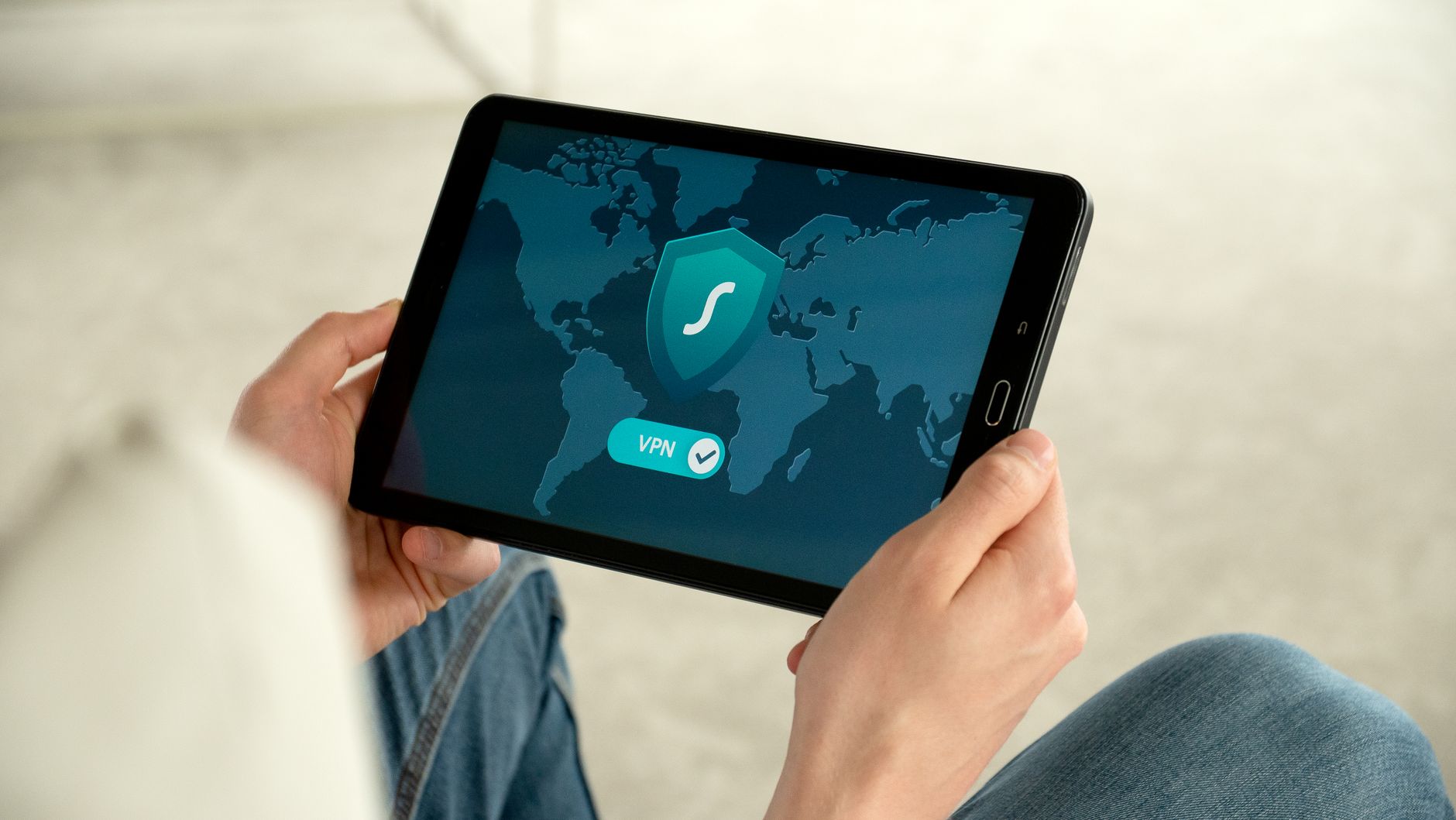 A screenshot of a VPN application highlighting its privacy features. — digital privacy