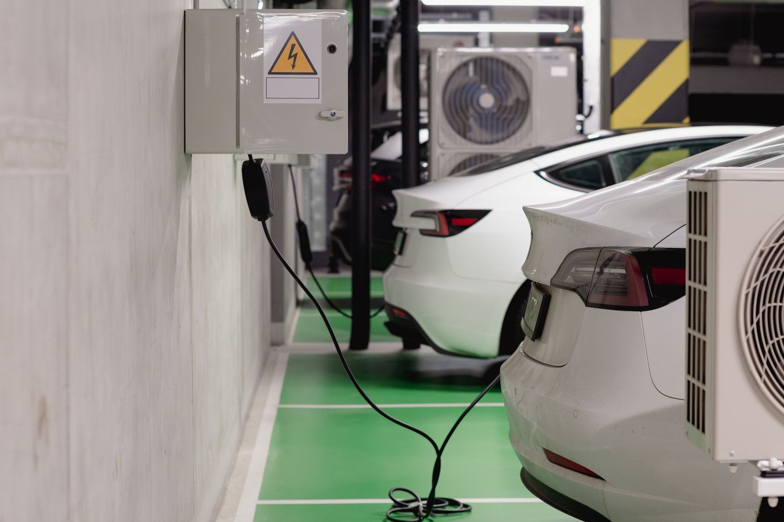 A visual comparison of emissions from electric cars versus traditional vehicles. — electric cars debate