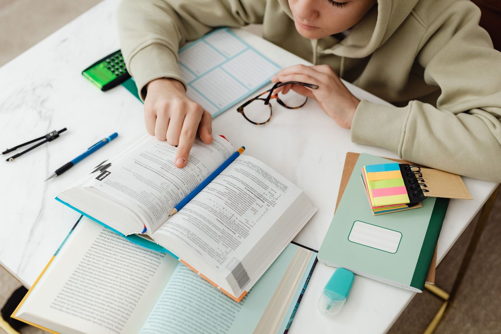 An infographic depicting statistics on student performance in open book exams versus traditional exams. — exam system de…