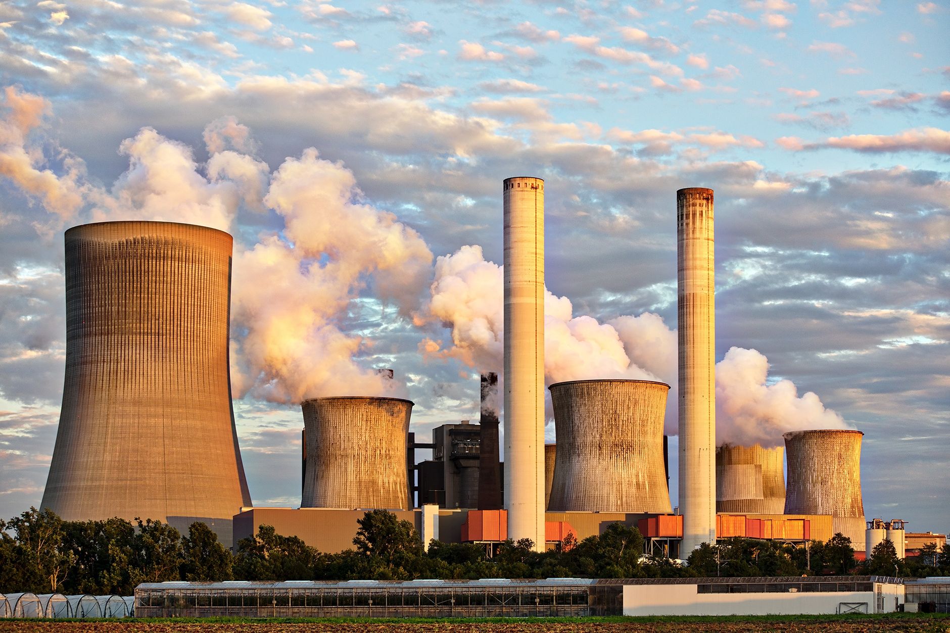 An infographic showing the impact of carbon capture technology. — climate change solutions