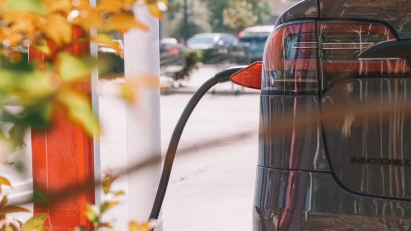 Are Electric Cars the Future? A Clever Debate