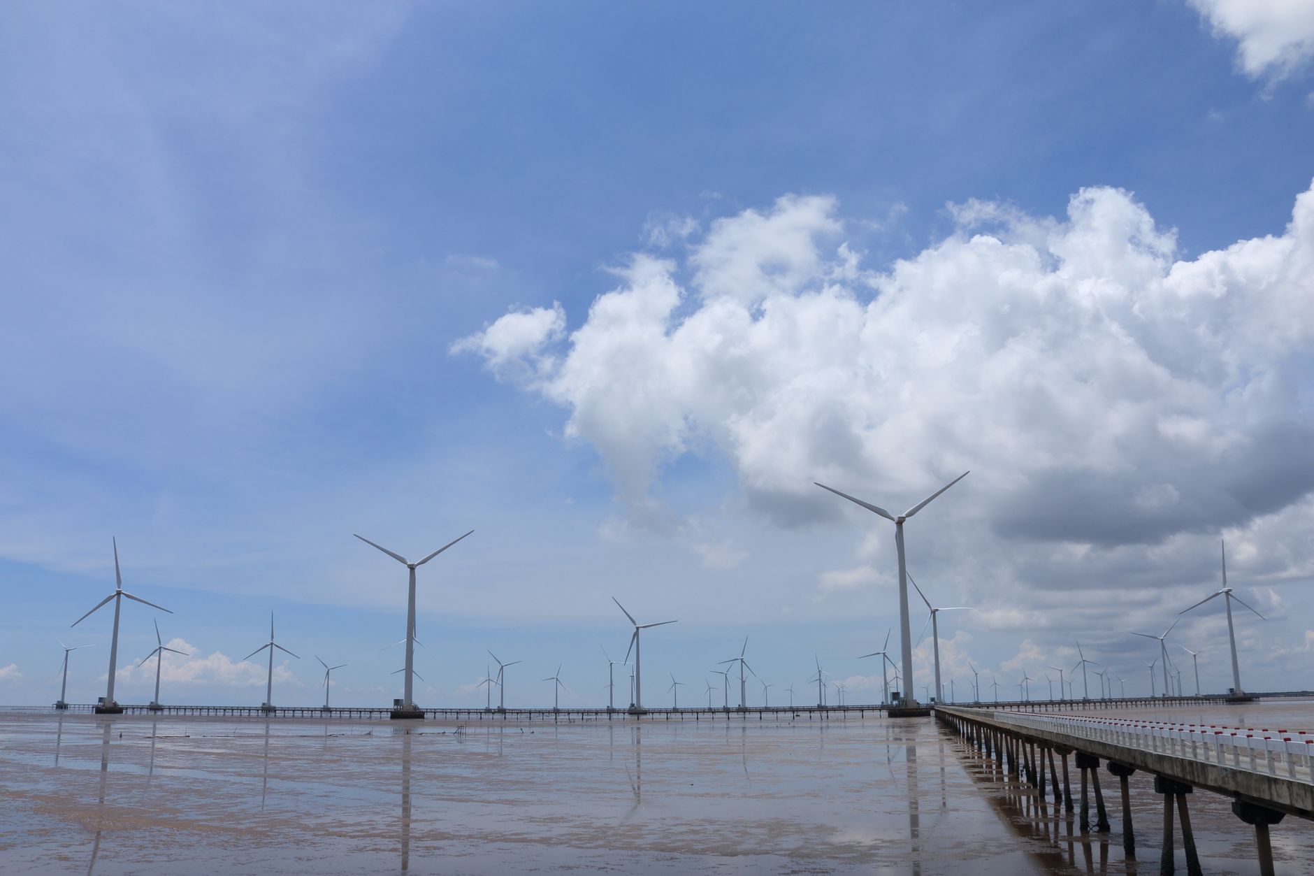 Bridging the Gap: Moving Forward in the Renewable Energy Debate
