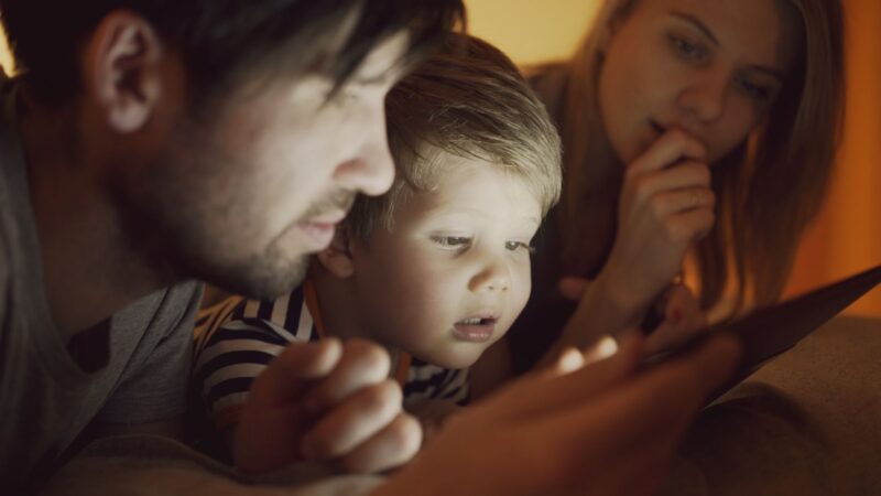 Should Governments Limit Screen Time for Children?