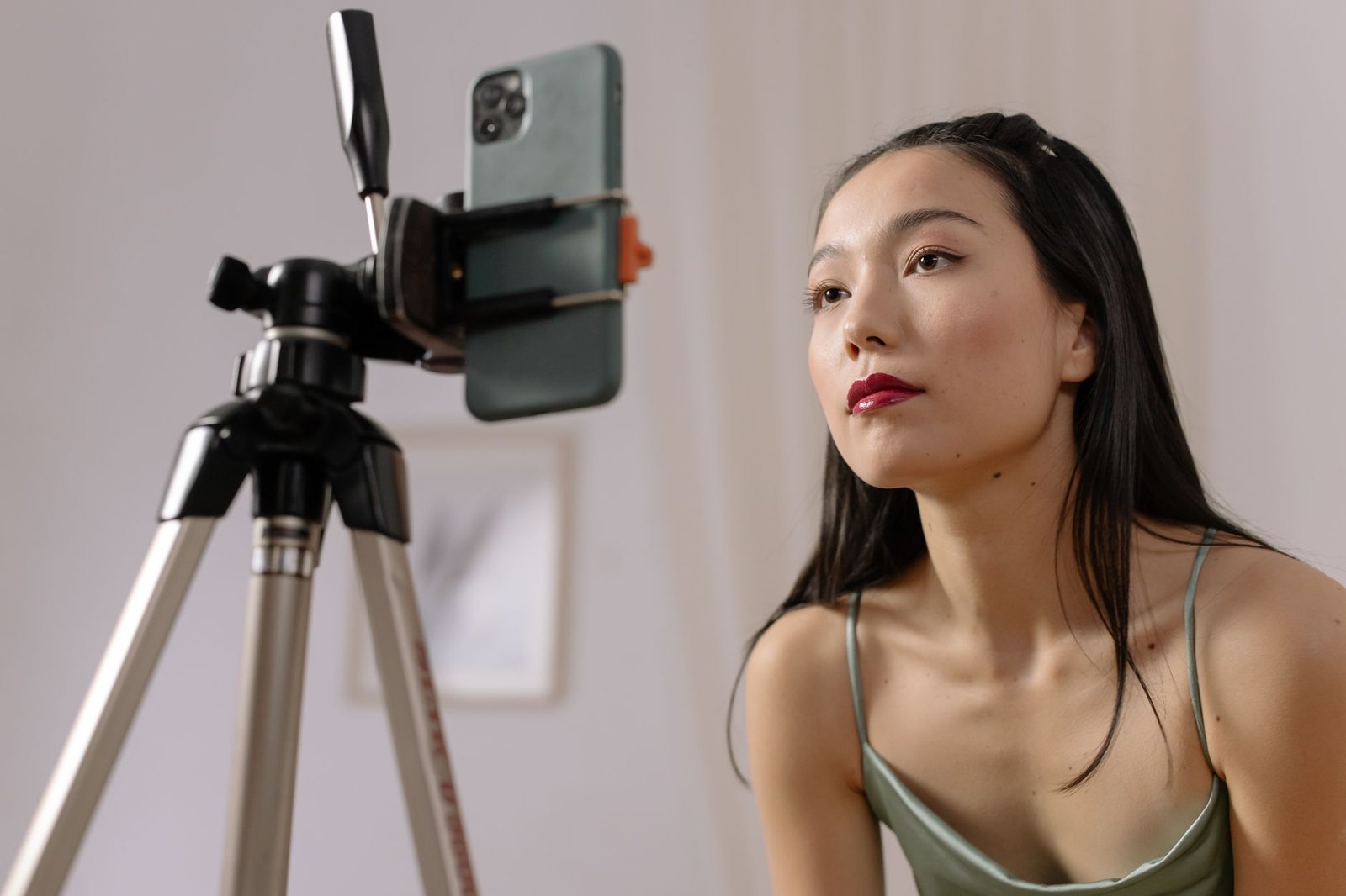 An infographic showing the rise of social media influencers and their impact on traditional celebrity culture. — celebri…