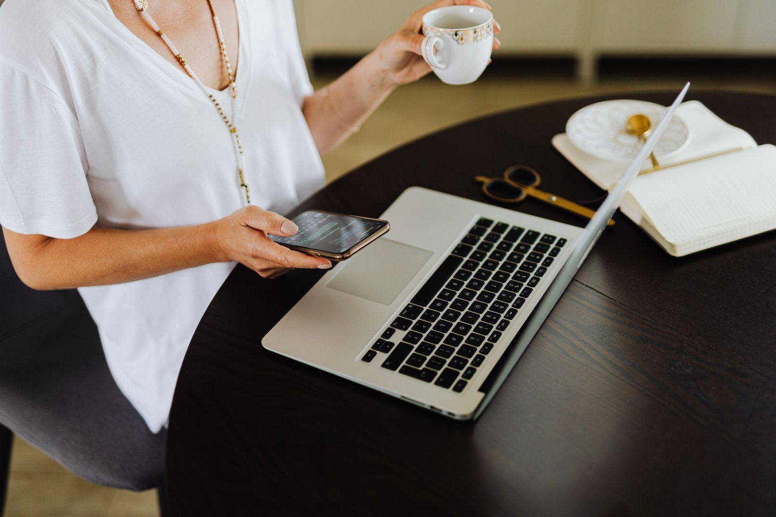 Finding Balance: Smart Internet Use — internet impact debate
