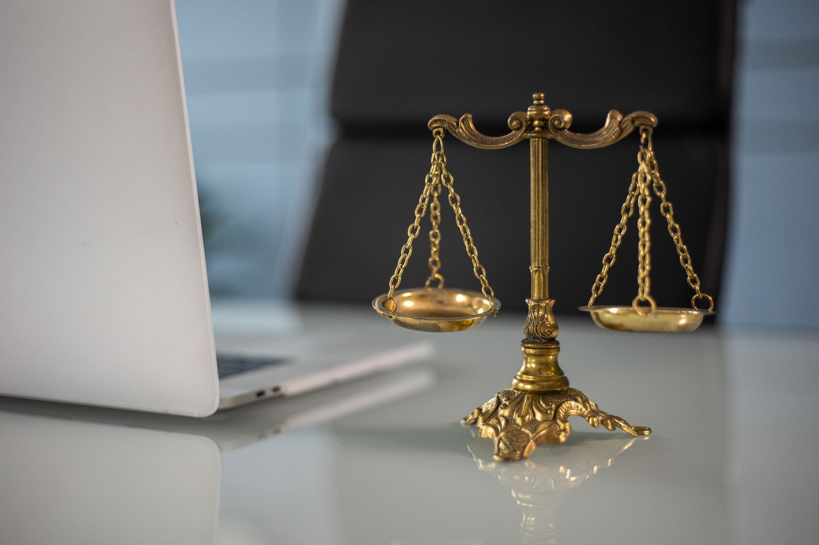 Navigating the AI Debate: Finding a Balance