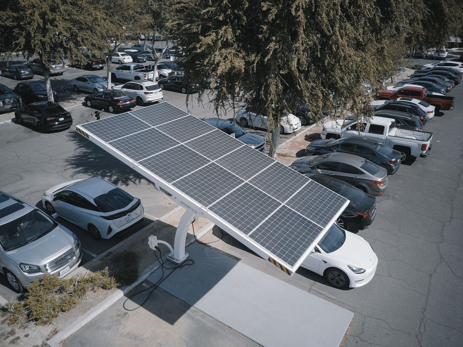 A chart illustrating the environmental impact of electric cars versus traditional vehicles. — electric cars debate