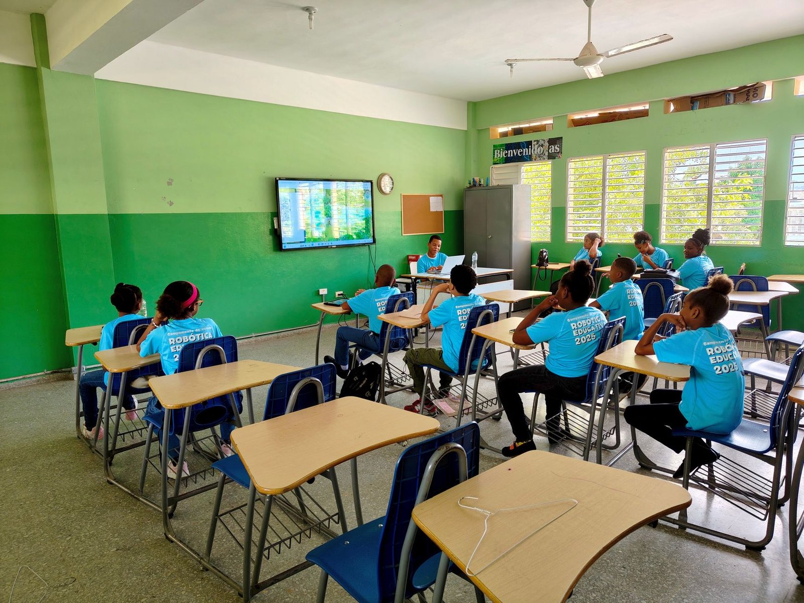 A classroom setting where students are learning about climate change and its impacts. — climate change debate