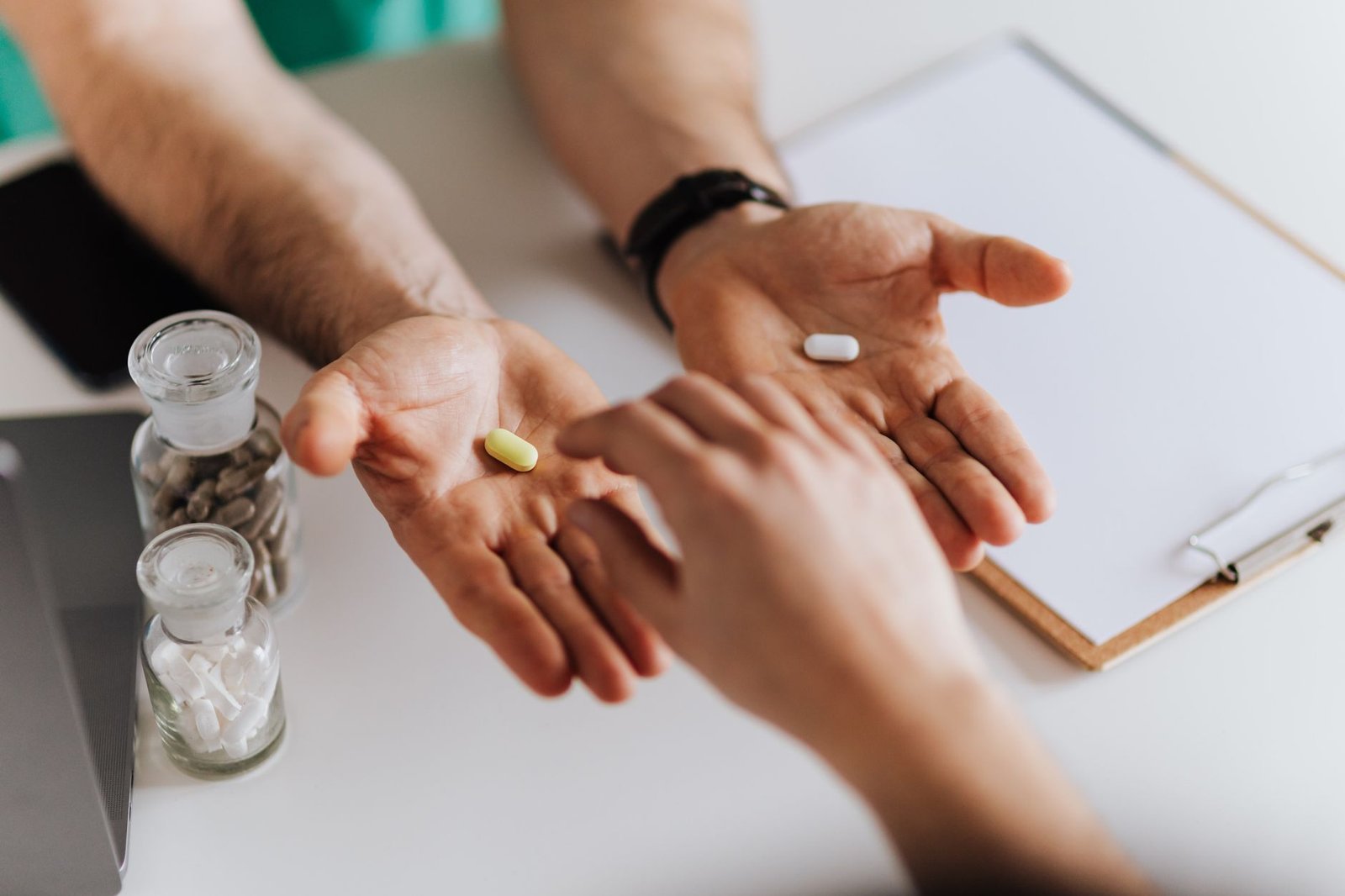 Making an Informed Decision Between Therapy vs Medication